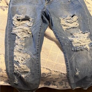 Judy Blue Ripped Boyfriend Jeans in Classic Blue